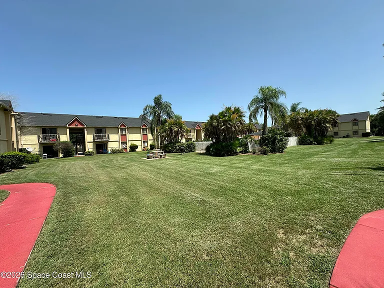 2130 Forest Knoll Dr NE #202 — Photo 21