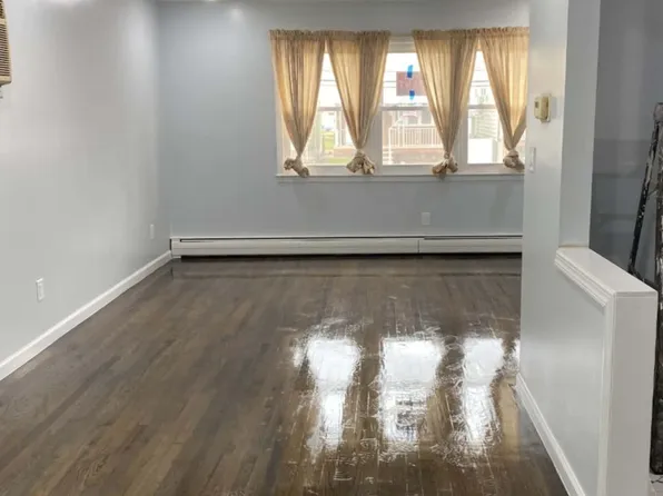 (undisclosed Address), Bayonne, NJ 07002