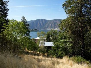 210 Boetzkes Ave, Manson, WA 98831