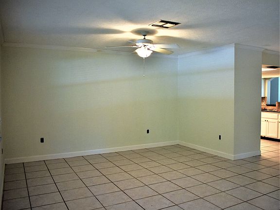4th image of 4078 Prado Dr