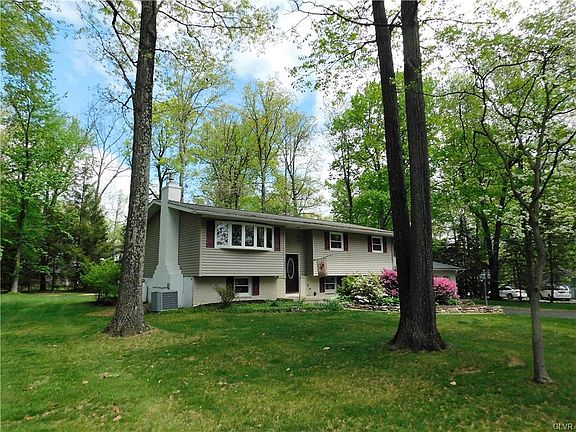 2nd image of 2482 Cherrywood Ln