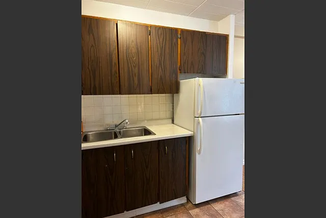 652 Macdonald Ave #209 — Photo 8