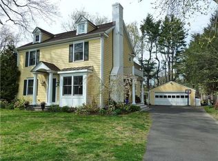 73 Summit Rd, Riverside, CT 06878