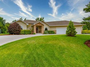 100506 E Ridgeview Dr, Kennewick, WA 99338