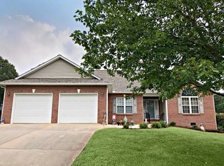 2752 Sterling Ct, Claremont, NC 28610