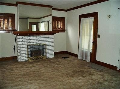 4th image of 852 Wellmeier Ave