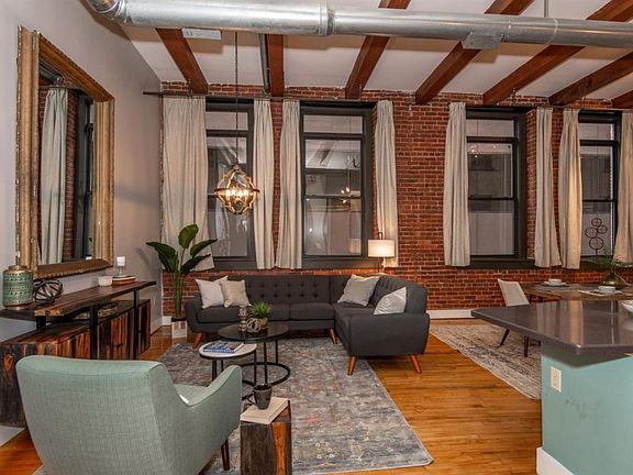 3rd image of 26 E 6th St Unit 303