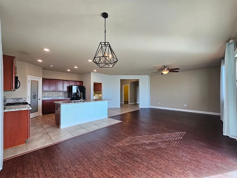 18187 Kodiak Bear Ct — Photo 7