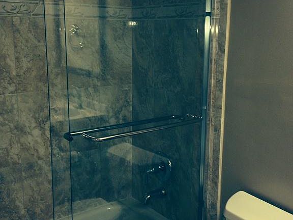 5th image of 137 Golden Isles Dr APT 401
