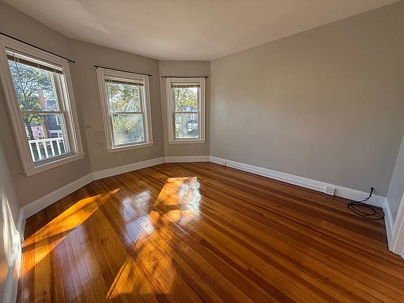 2nd image of 1015 South St #2