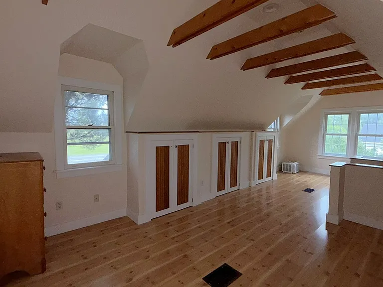 13497 Center Rd — Photo 18