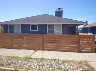 9745 Phinney Ave N, Seattle, WA 98103