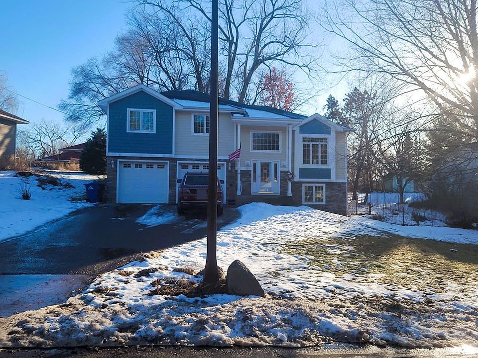 1st image of 633 Burlington Rd