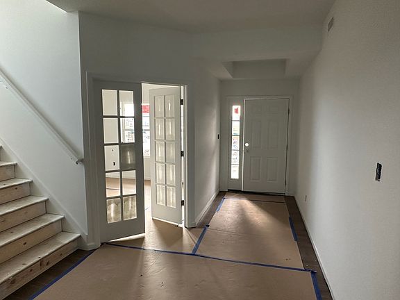 3rd image of 17975 Paula Walk Ln