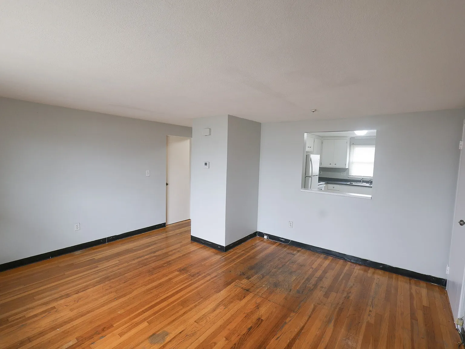 2 bed, 1.0 bath, 500 sqft, $2,475 — Photo 3