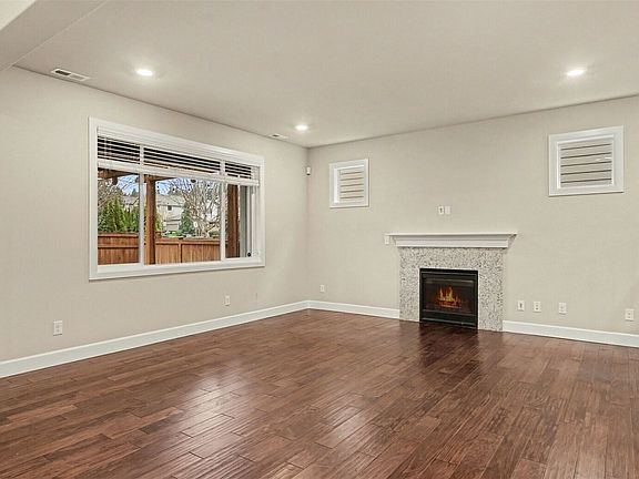 5th image of 17321 40th Avenue SE