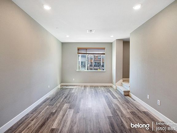 5th image of 477 Desert Holly St