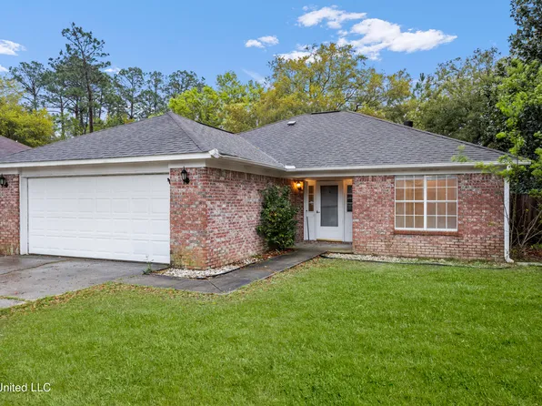 8513 Clamshell Ave, Ocean Springs, MS 39564