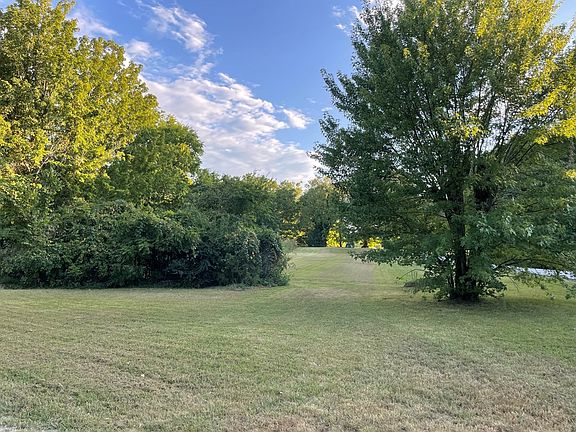 4th image of 1560 Everetts Ln