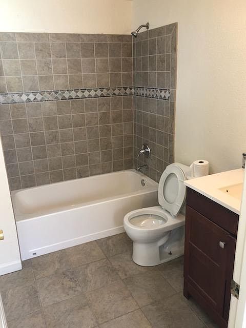 1st image of 135 Fox Ave #135