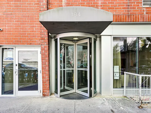 184 Thompson Street image 1 of 23
