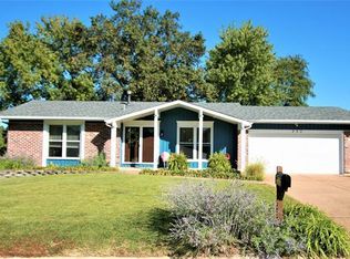 232 Barkwood Trails Dr, Saint Peters, MO