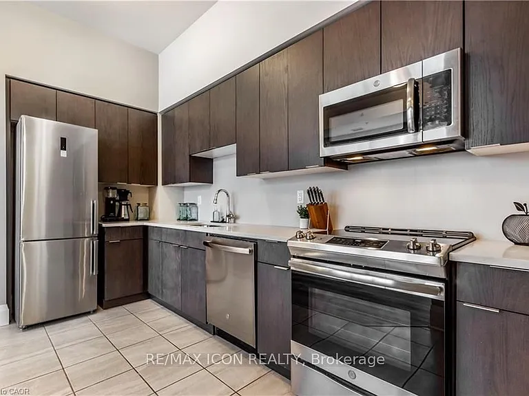 63 Arthur St S #102 — Photo 13