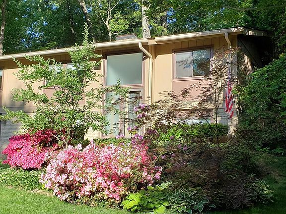 5th image of 4204 Elizabeth Ln