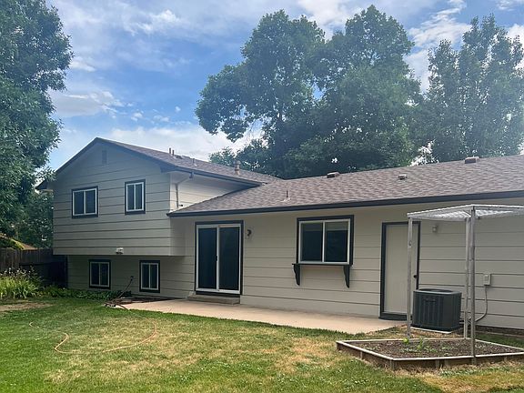 2nd image of 1618 Windsor Ct