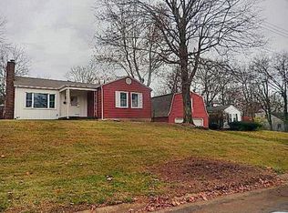 10 Glenmore Dr, Middletown, OH 45042
