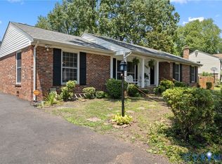 1532 Warminster Dr, Midlothian, VA 23113