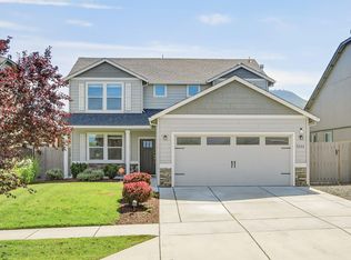 3244 Cheltenham Way, Medford, OR 97504