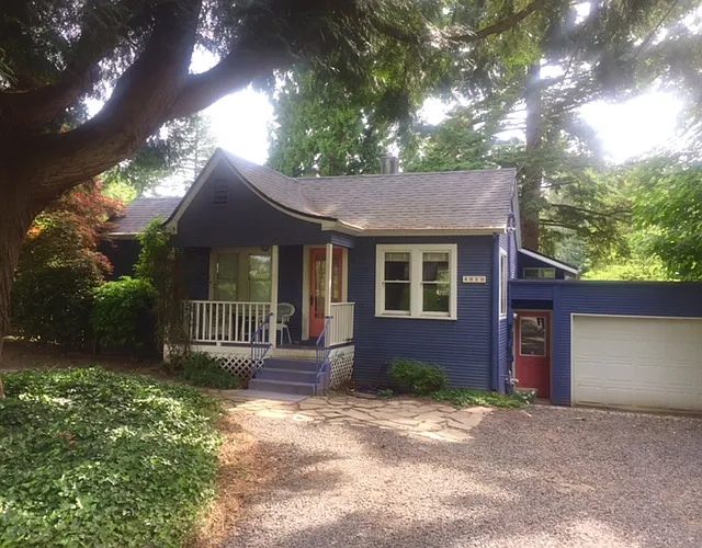 4020 SW 96th Ave photo 1