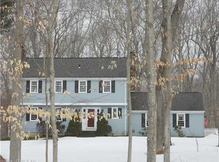 17 Kenilworth Dr, Clinton, CT 06413