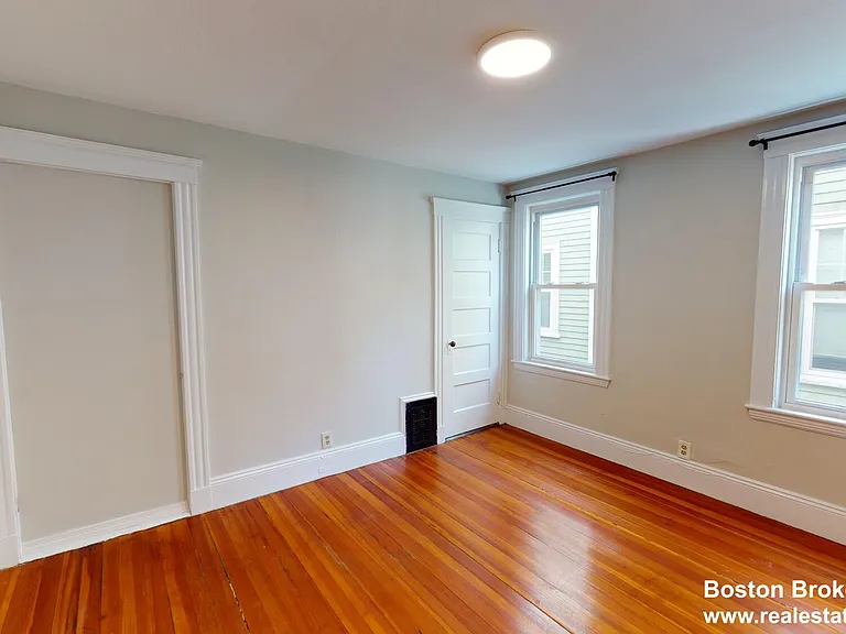 30 Roseclair St #2 — Photo 7