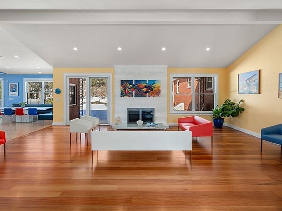 3rd image of 120 Crestview Rd