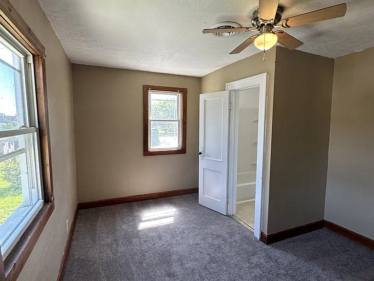 2940 Pitt St #4 — Photo 7