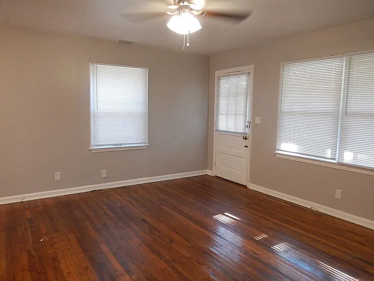 768 Arkansas St — Photo 2