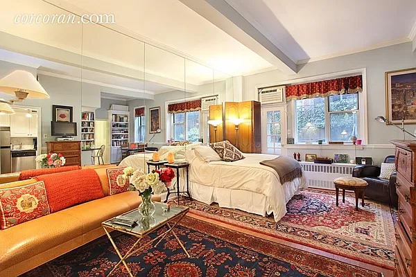 Sold by Corcoran | media 8