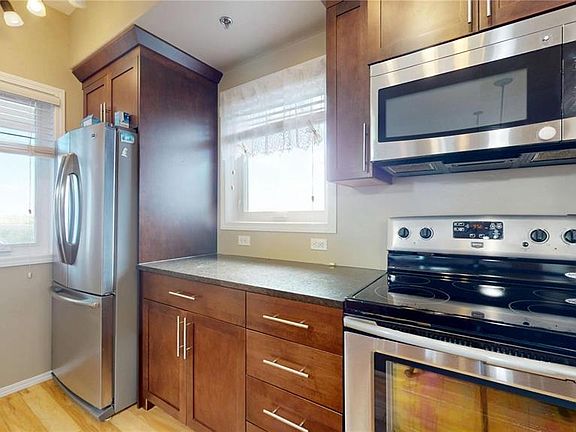 2nd image of UNIT 415-1220 Blackfoot DRIVE