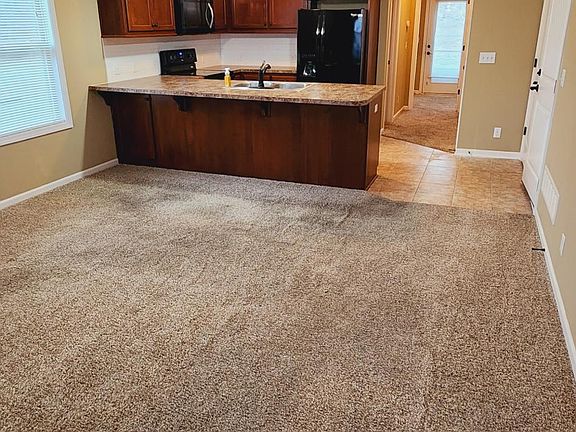 4th image of 1541 Fall Creek Dr
