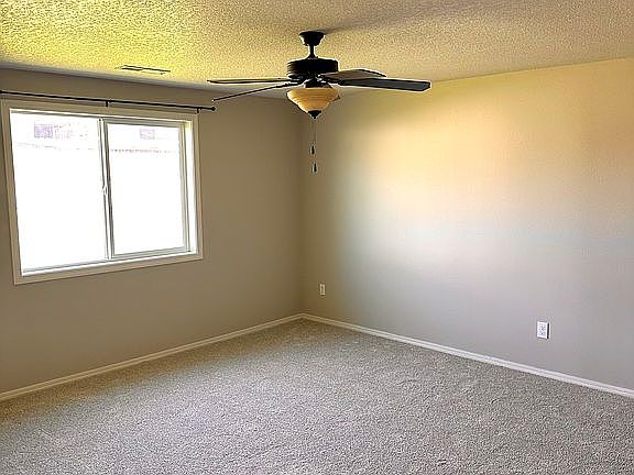 5th image of 5511 Johnson Dr