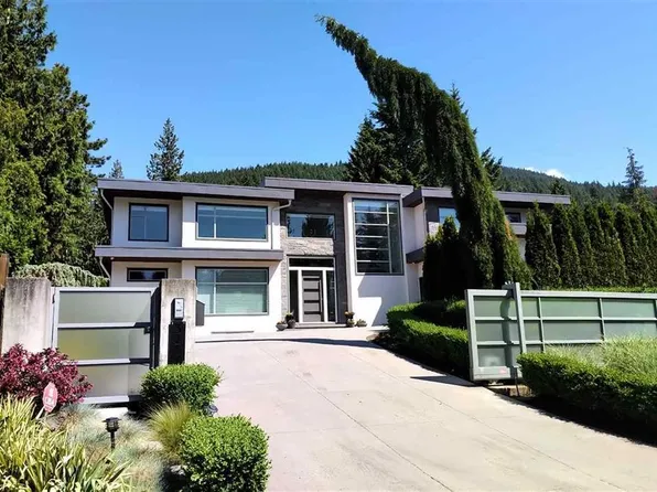 3771 Southridge Ave, West Vancouver, BC V7V 3H9