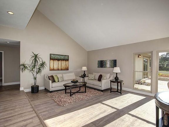 5th image of 4245 Curragh Oaks Ln