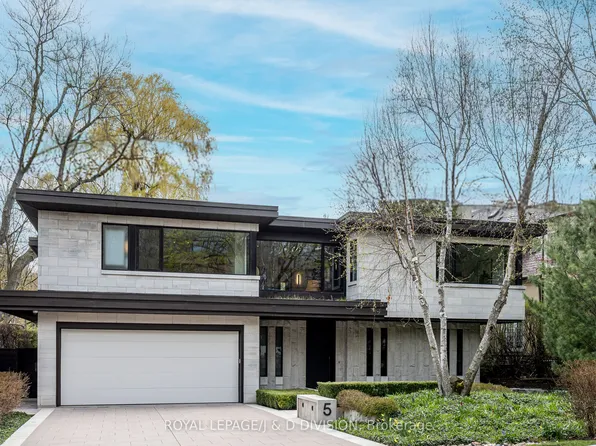 5 Brookfield Rd, Toronto, ON M2P 1B1