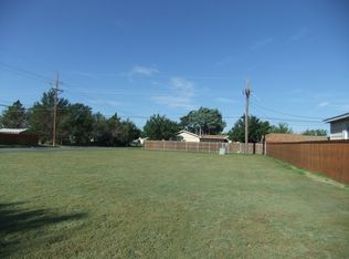 1805 Williston St, Pampa, TX 79065