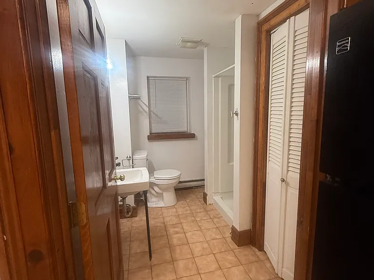 321 Washington Ave #2 — Photo 4