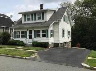 14 Gordon St, Worcester, MA 01604