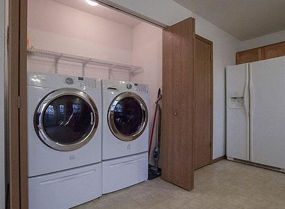 5th image of 106 Richmond Dr