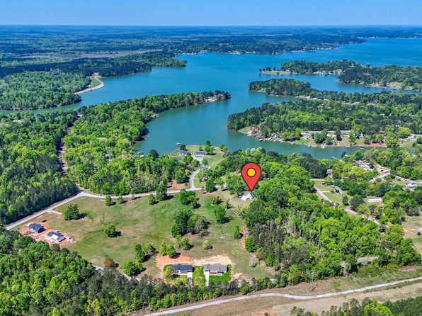 722 Cypress Point Dr, Chappells, SC 29037